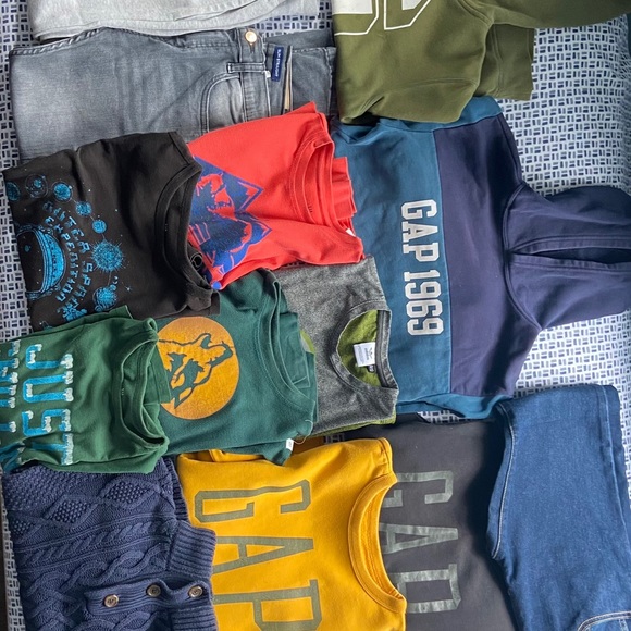 GAP Other - Boys clothes size L